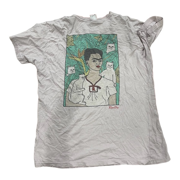 RIPNDIP - FRIEDA KALO T-SHIRT

SIZE LARGE - PINK - Picture 2 of 2